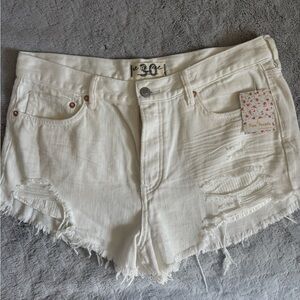 NWT We The Free White Distressed Jean Shorts